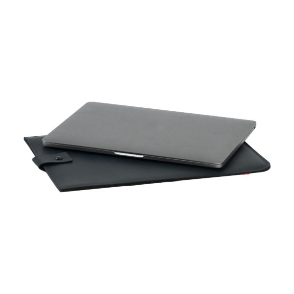 Recycled Leather Laptop Sleeve 16" – Bild 4